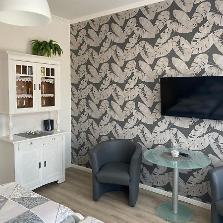 שוורין Ferienwohnung Am Schlossparkcenter מראה חיצוני תמונה