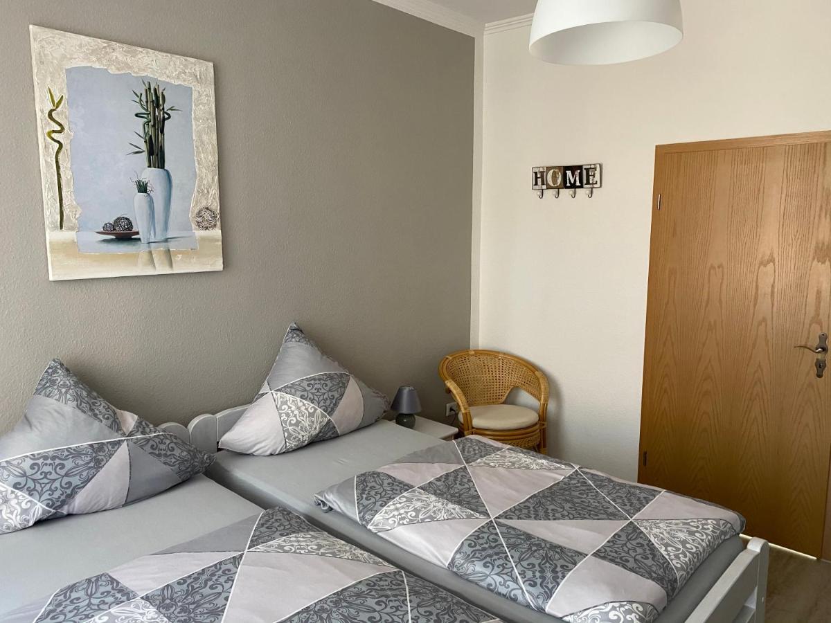 שוורין Ferienwohnung Am Schlossparkcenter מראה חיצוני תמונה