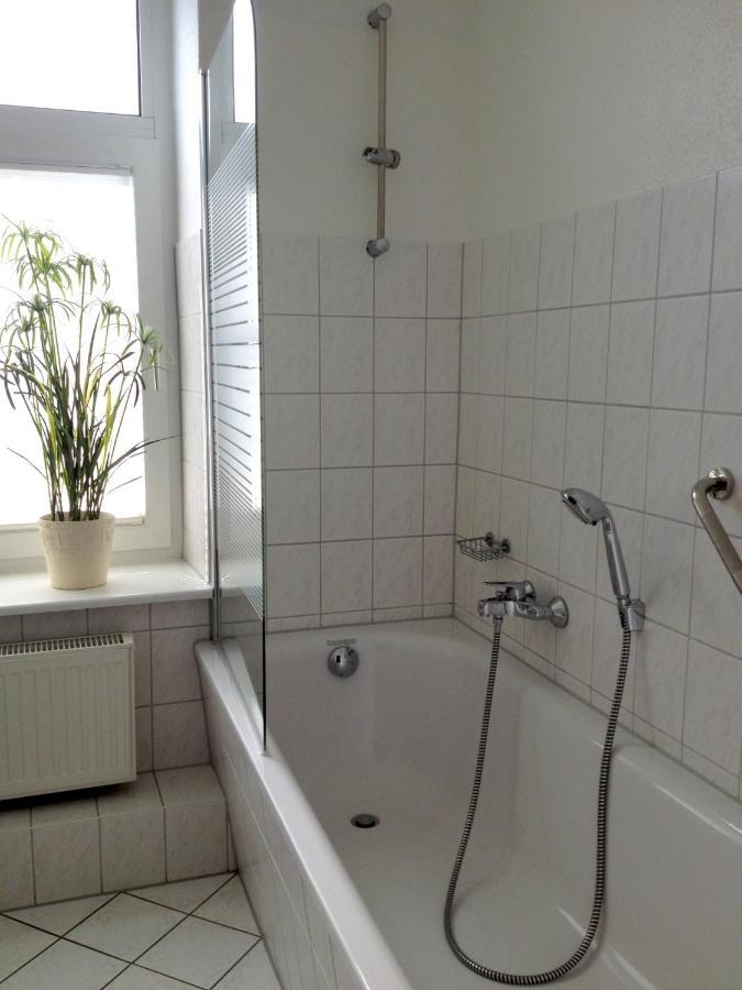 שוורין Ferienwohnung Am Schlossparkcenter מראה חיצוני תמונה