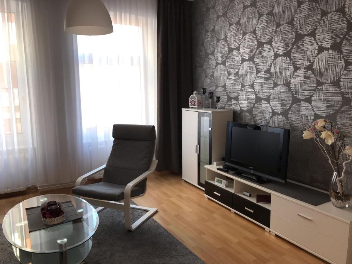 שוורין Ferienwohnung Am Schlossparkcenter מראה חיצוני תמונה