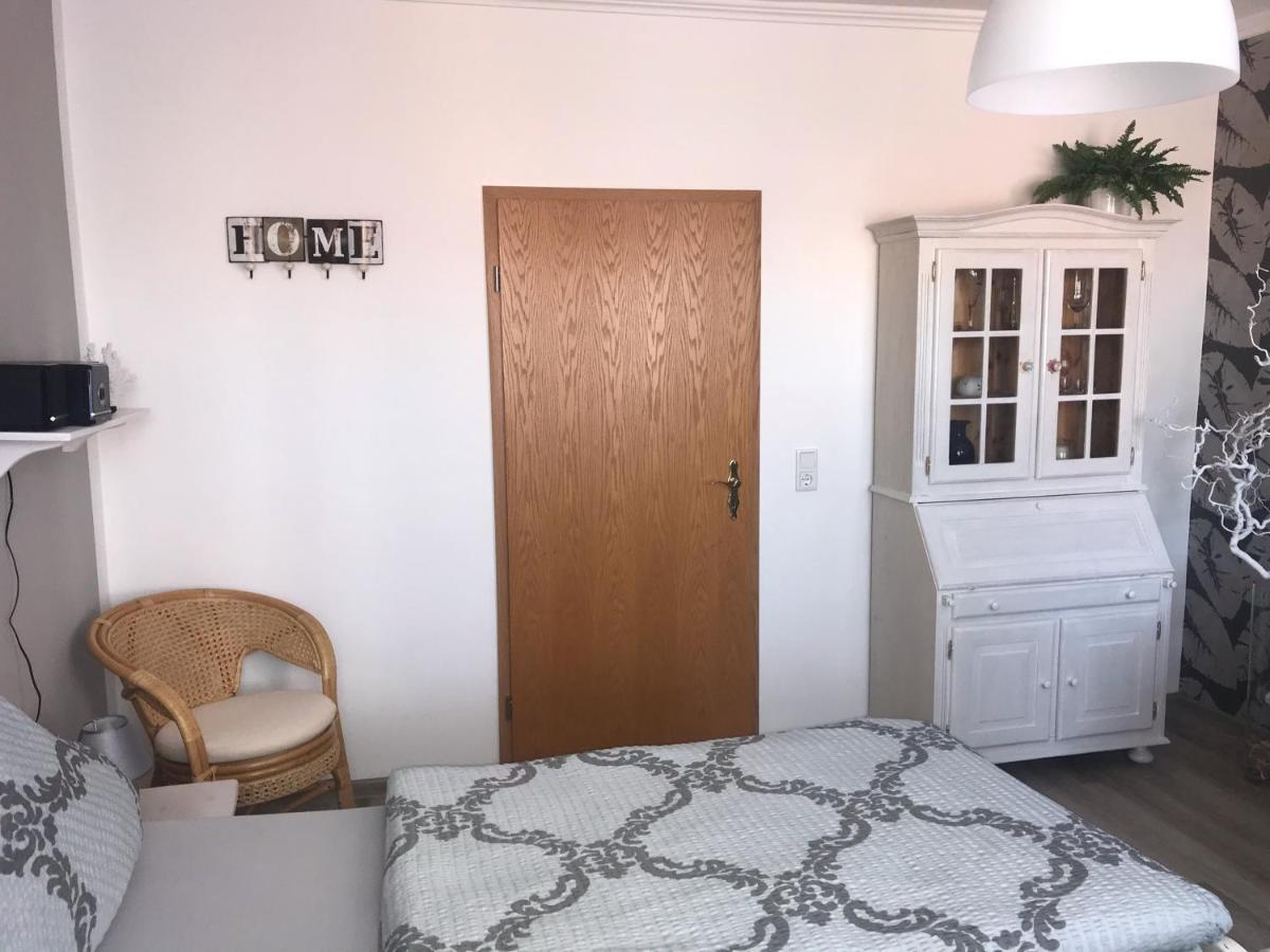 שוורין Ferienwohnung Am Schlossparkcenter מראה חיצוני תמונה