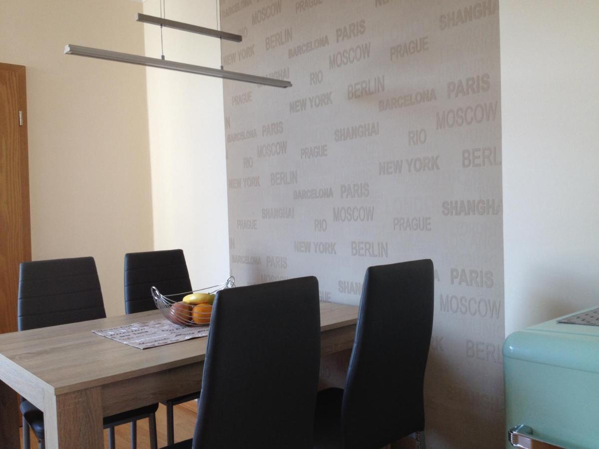 שוורין Ferienwohnung Am Schlossparkcenter מראה חיצוני תמונה
