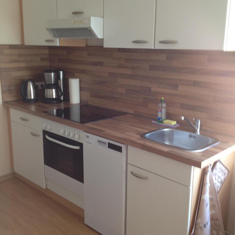 שוורין Ferienwohnung Am Schlossparkcenter מראה חיצוני תמונה